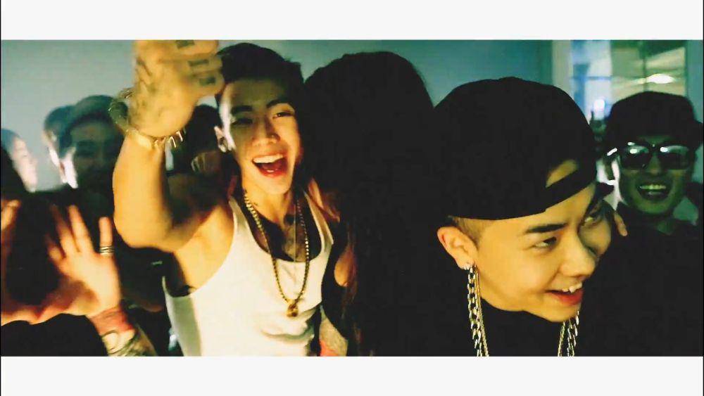 cuplikan MV "NaNa" (youtube.com/JAY PARK)