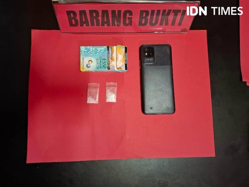 Barang bukti milik tersangka MI (IDN Times/Ervan)