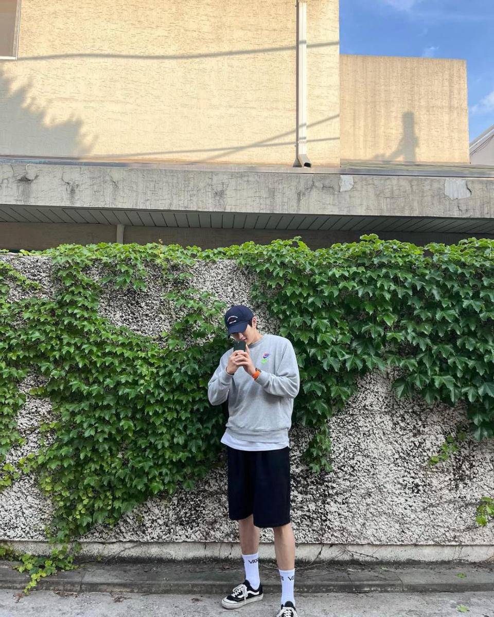 Lee Seung Woo (instagram.com/eeesngwoo)