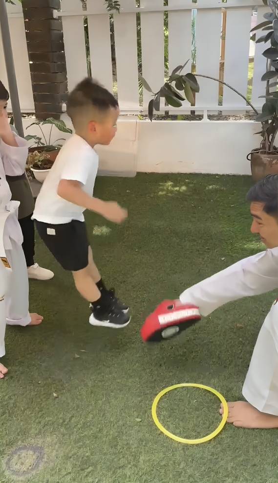 Cipung berlatih taekwondo (instagram.com/raffinagita1717)