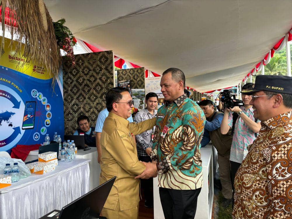 Layanan Adminduk Jadi Daya Tarik Utama Village Expo Hari Desa di Sumedang