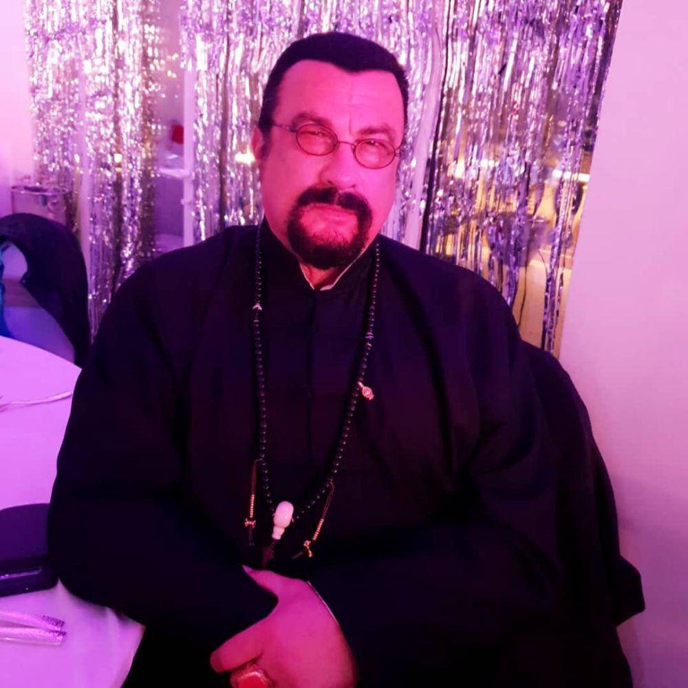 profil dan biodata Steven Seagal (instagram.com/seagalofficial)