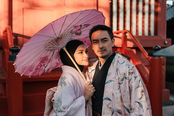 7 Potret Bulan Madu Zumi Zola dan Putri Zulhas di Jepang, Romantis!