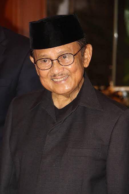 Presiden ke-3 RI BJ Habibie. (Kemendikbud).