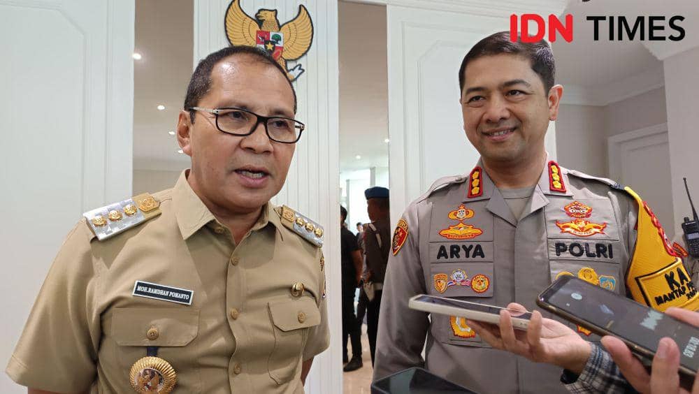Kebakaran Disdik Makassar Diduga Sabotase, Danny Serahkan ke Polisi
