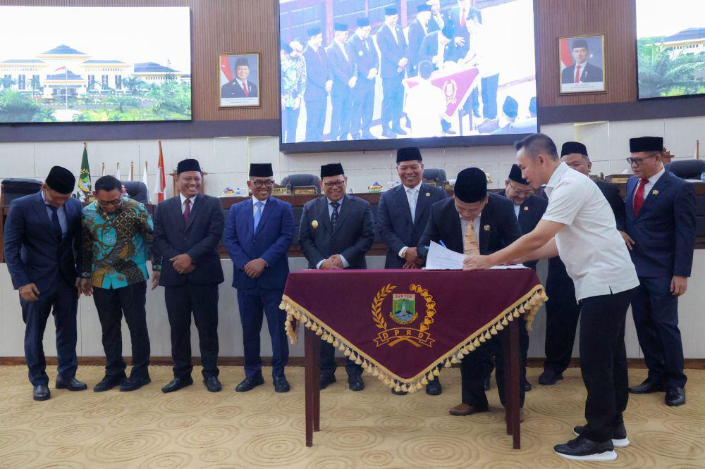 DPRD Usulkan Andra Soni-Dimyati untuk Dilantik