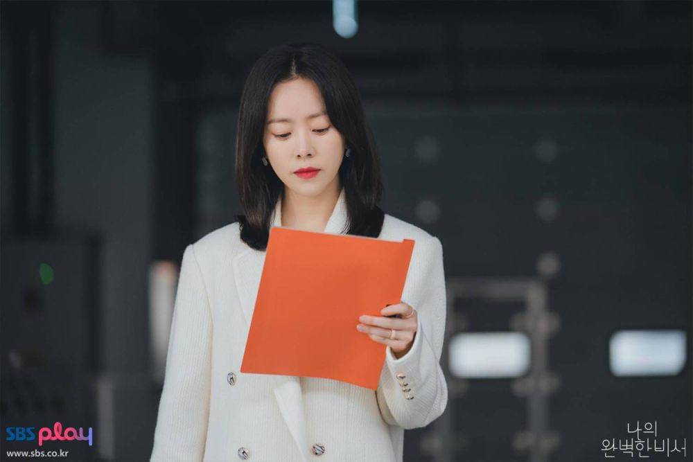 Kang Ji Yun (Han Ji Min) di drama Korea Love Scout (dok. SBS/Love Scout)