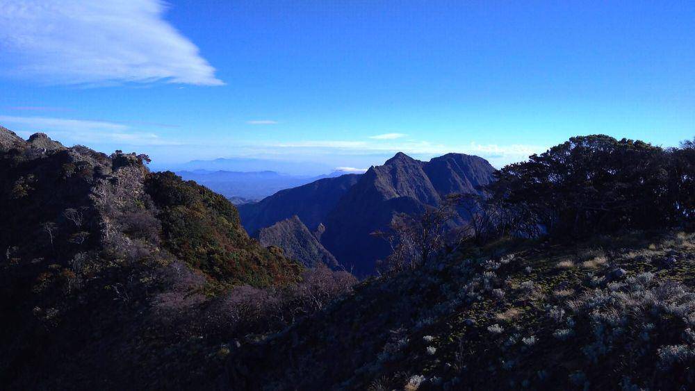 potret Gunung Lompobattang (commons.m.wikimedia.org/Syarullah)