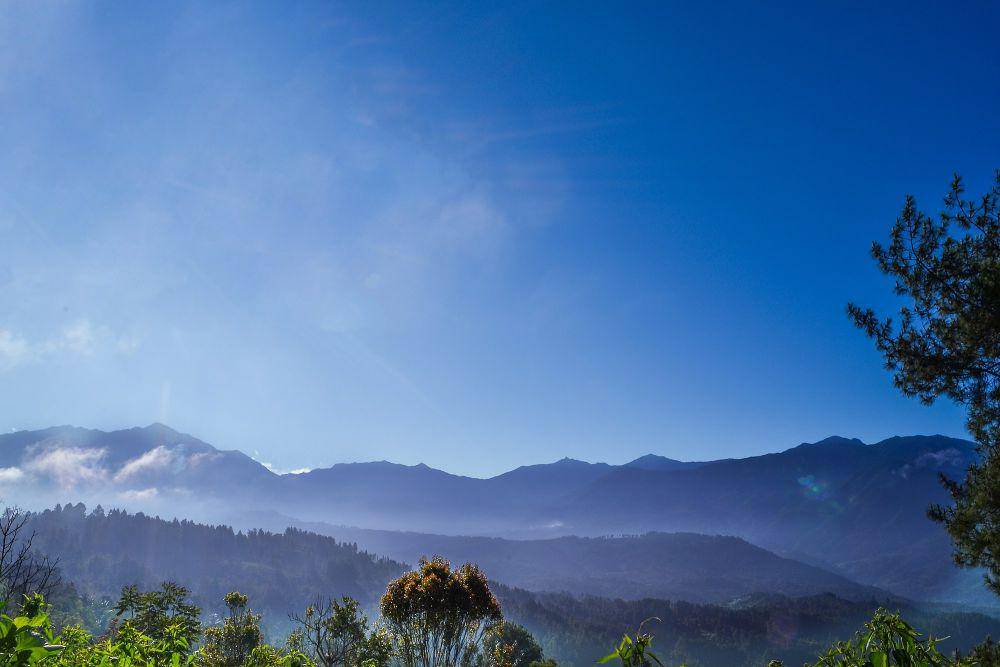 potret Gunung Latimojong (commons.m.wikimedia.org/Hamka Rasufit)