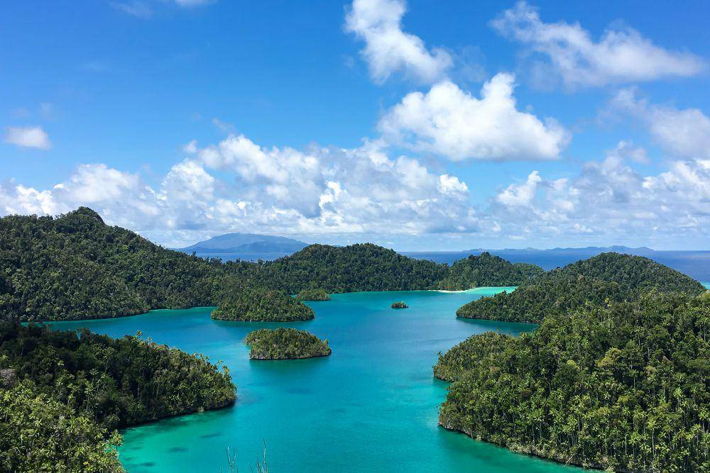 potret keindahan panorama alam di salah satu sudut Misool, Raja Ampat (dok.pribadi/Natalia Indah)