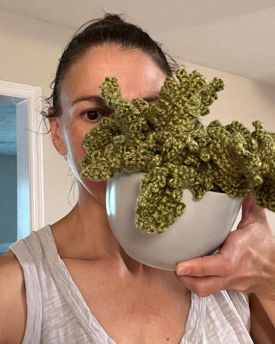 potret Sutton Foster (instagram.com/suttonlenore)