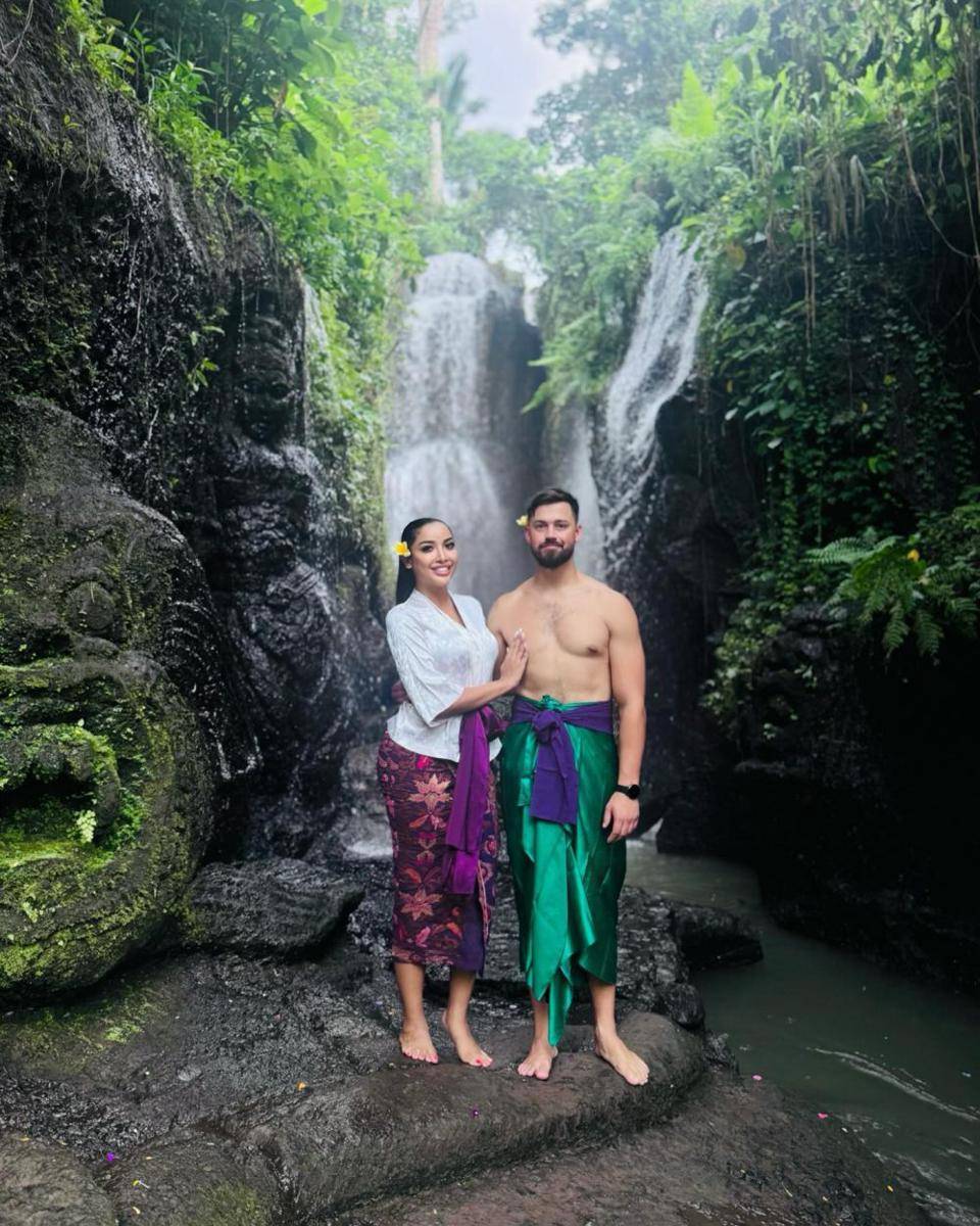 Millen Cyrus melukat bareng pacar (Instagram.com/millencyrus)