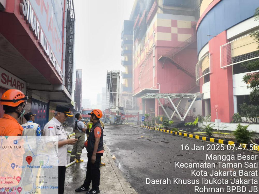 Daftar Nama 8 Orang Terjebak Kebakaran Glodok Plaza, Sudah Dievakuasi
