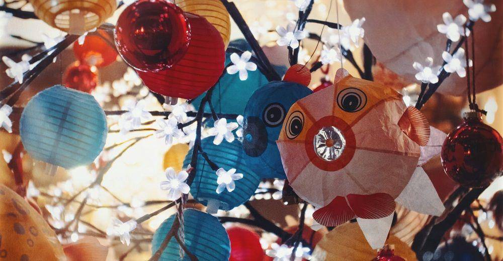 Lampion (unsplash.com/Daniel von Appen)