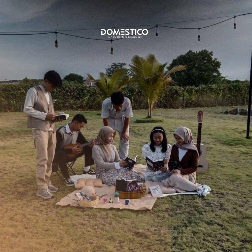 Suasana outdoor di Domestico. (instagram.com/domestico.id)