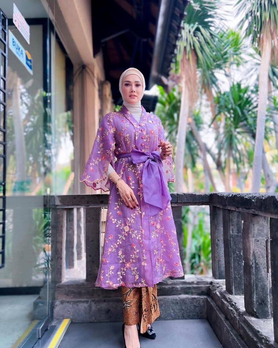 Kebaya Didiet Maulana. (instagram.com/didietmaulana)