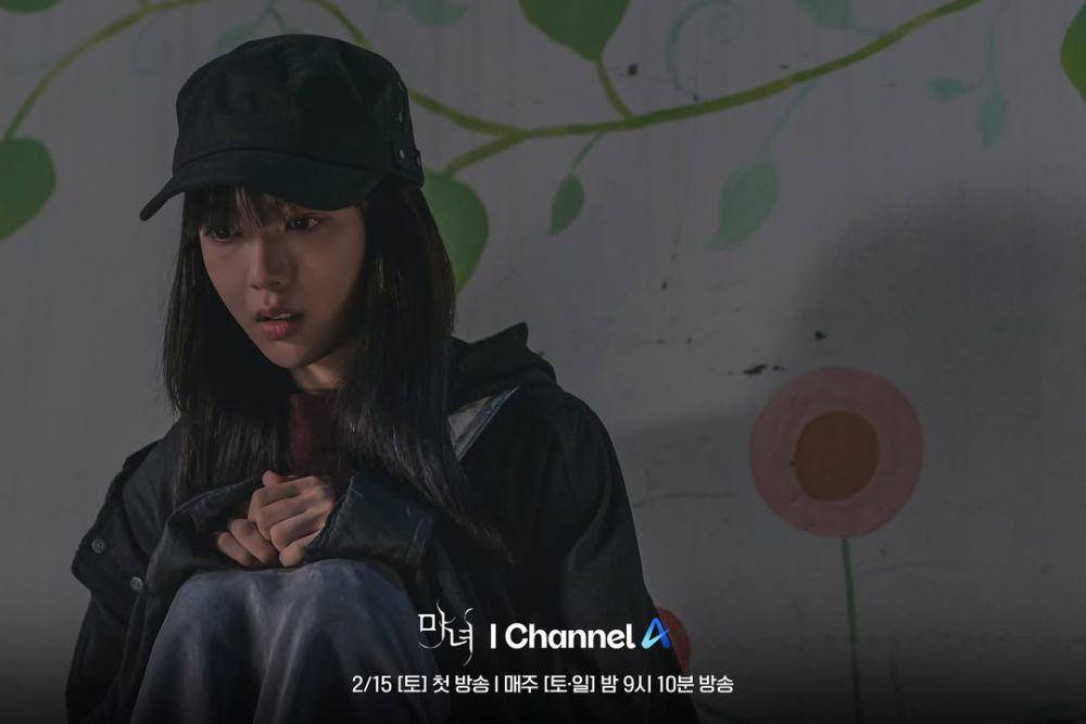 still cut The Witch (dok.Channel A/The Witch)