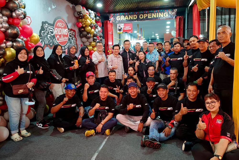 Exclusive FDR Outlet Buka di Medan, Urusan Ban Motor Makin Gampang