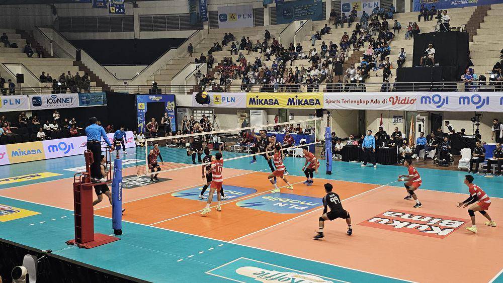 Jakarta LavAni Vs Jakarta Garuda Jaya di GOR Ken Arok Malang pada Jumat (17/1/2025). (IDN Times/Rizal Adhi Pratama)