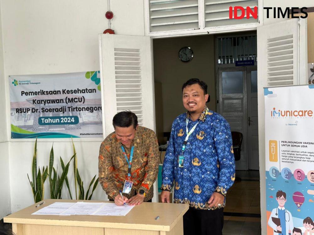 Penyerahan hibah vaksin HPV dari PT.Biofarma ke RSST Klaten. (IDN Times/Larasati Rey)