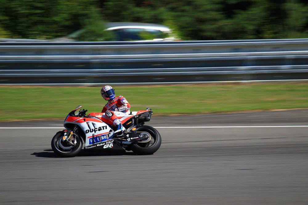 4 Momen Johann Zarco Naik Podium di Sirkuit Le Mans, Warlok Kebanggaan
