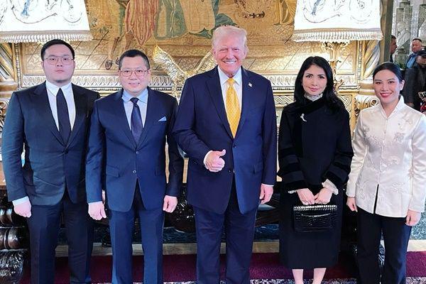7 Potret Keluarga Hary Tanoe Kunjungi Rumah Donald Trump di AS