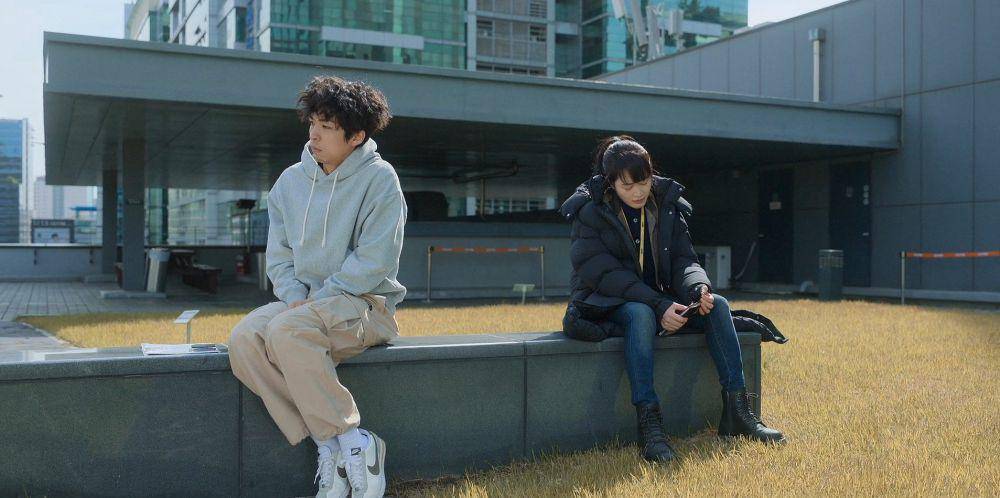 Joo Jong Hyuk dan Kim Hye Soo di Unmasked (dok. Disney+ Hotstar/Unmasked)