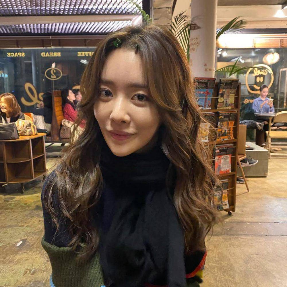 inspirasi makeup Cha Joo Young (instagram.com/jooyoungthej)