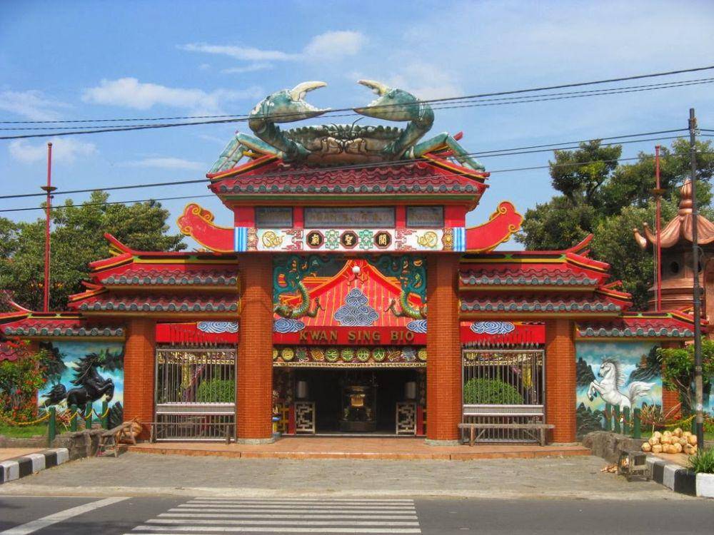 Klenteng Kwan Sing Bio (https://disbudporapar.tubankab.go.id/)