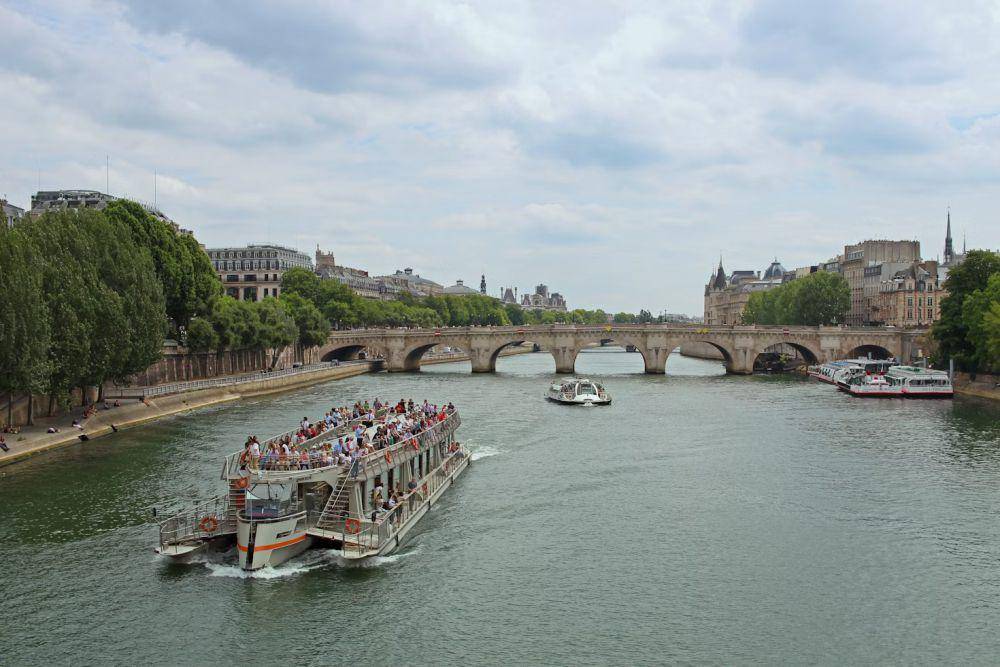ilustrasi Paris, Prancis (unsplash.com/J Shim)