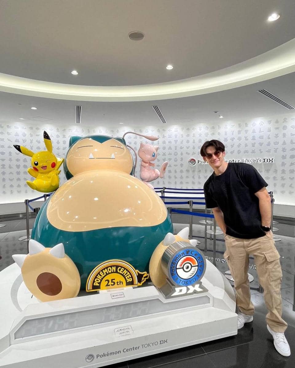 outfit street style kekinian ala Perth Nakhun (instagram.com/perth_ss)