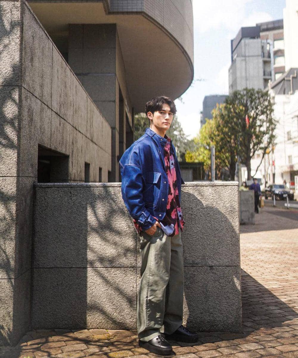 outfit street style kekinian ala Perth Nakhun (instagram.com/perth_ss)