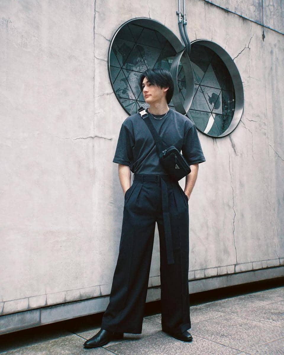 outfit street style kekinian ala Perth Nakhun (instagram.com/perth_ss)