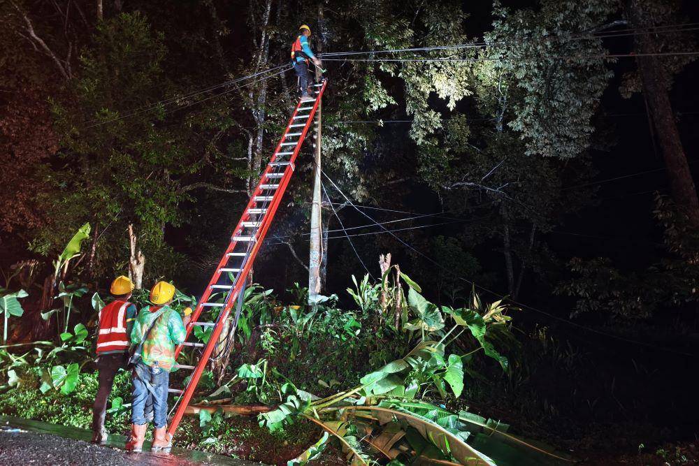 PT PLN (Persero) Unit Induk Distribusi (UID) Lampung mengimbau masyarakat untuk tetap waspada terhadap potensi bahaya listrik. (Dok. PLN UID Lampung).