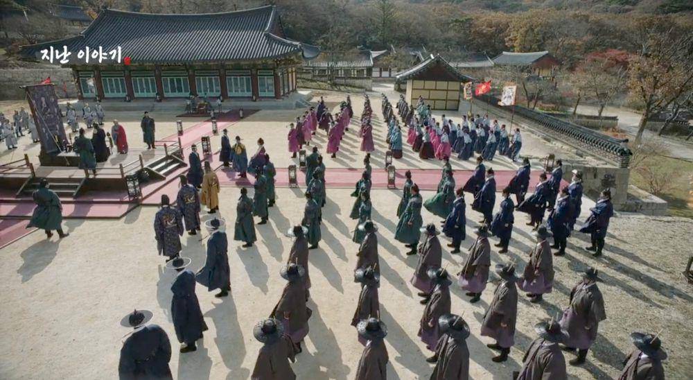 Cuplikan drama The Queen Who Crowns (dok. tvN/The Queen Who Crowns)