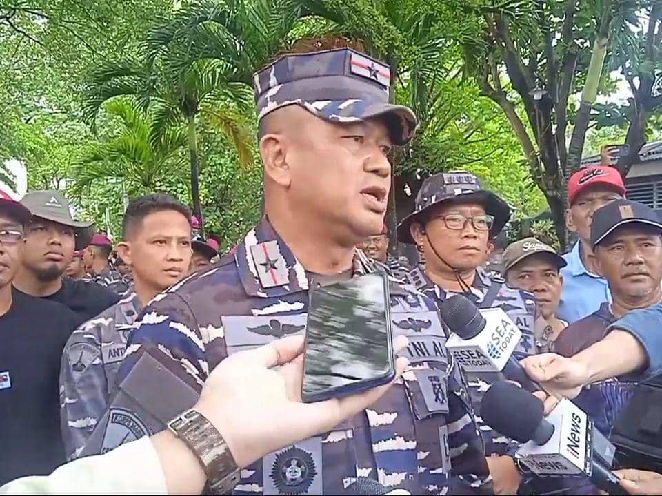 TNI AL Ajak Semua Pihak Ikut Bongkar Pagar Laut di Tangerang