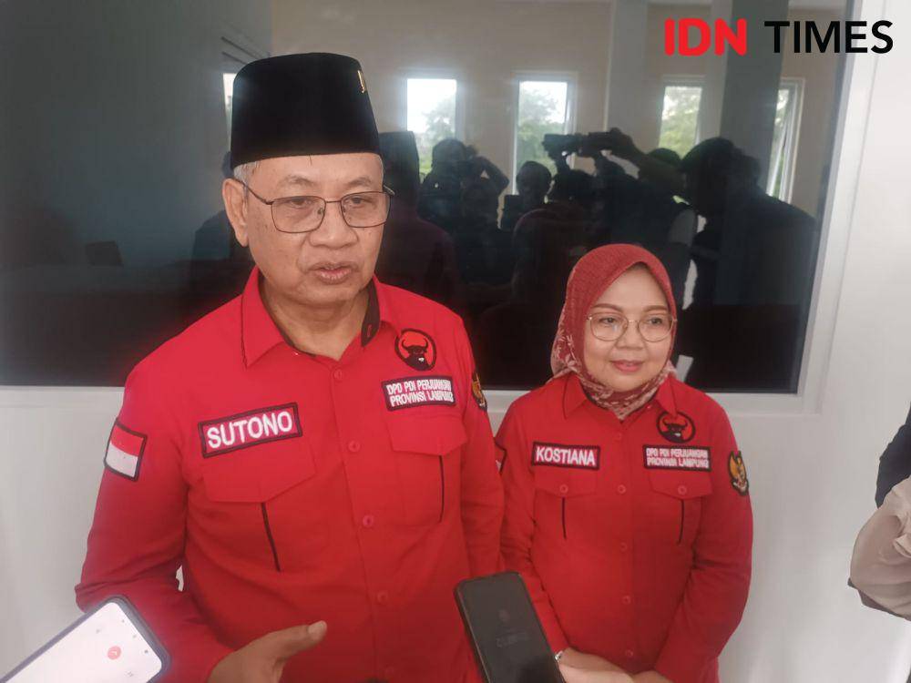 Kegiatan mimbar demokrasi HUT 52 PDI Perjuangan di kantor DPD PDIP Lampung. (IDN Times/Tama Yudha Wiguna).