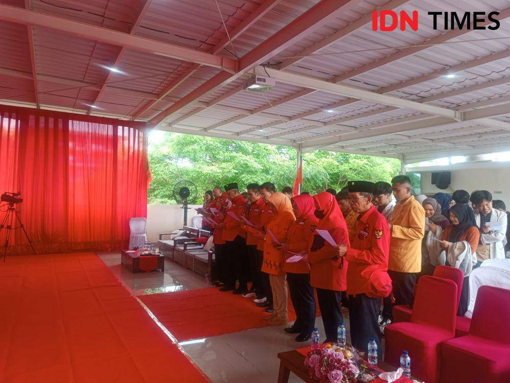 Kegiatan mimbar demokrasi HUT 52 PDI Perjuangan di kantor DPD PDIP Lampung. (IDN Times/Tama Yudha Wiguna).