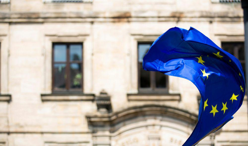 Ilustrasi bendera Uni Eropa. (Unsplash.com/Markus Spiske)