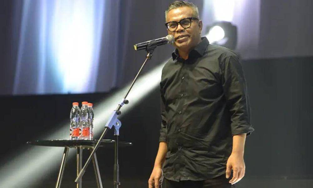Abdel Achrian di tur Lima Sama - Lo Atur Aja Deh (Instagram.com/abdelachrian)