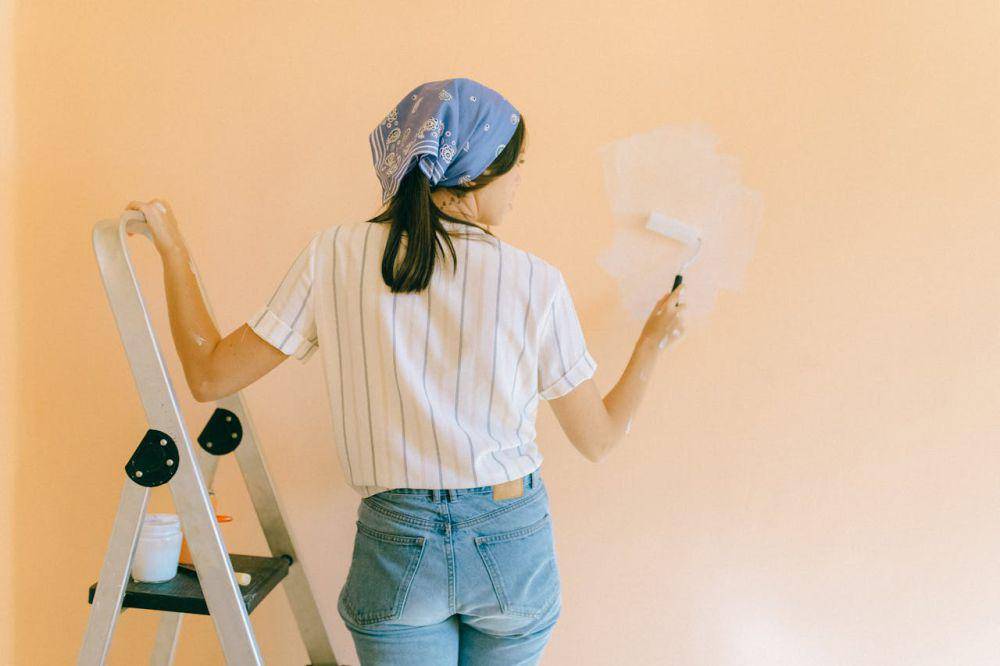ilustrasi mengecat (pexels.com/Nataliya Vaitkevich)