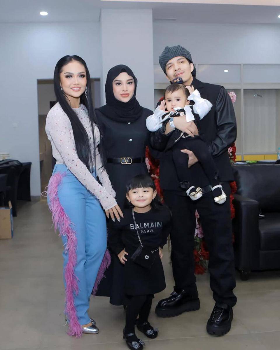 potret keluarga Kris Dayanti (instagram.com/krisdayantilemos)