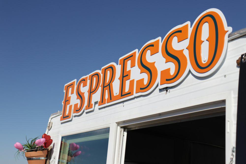 Lagi Trend! Ini 5 Alasan Mengapa Bisnis Coffee Shop Banyak Diminati