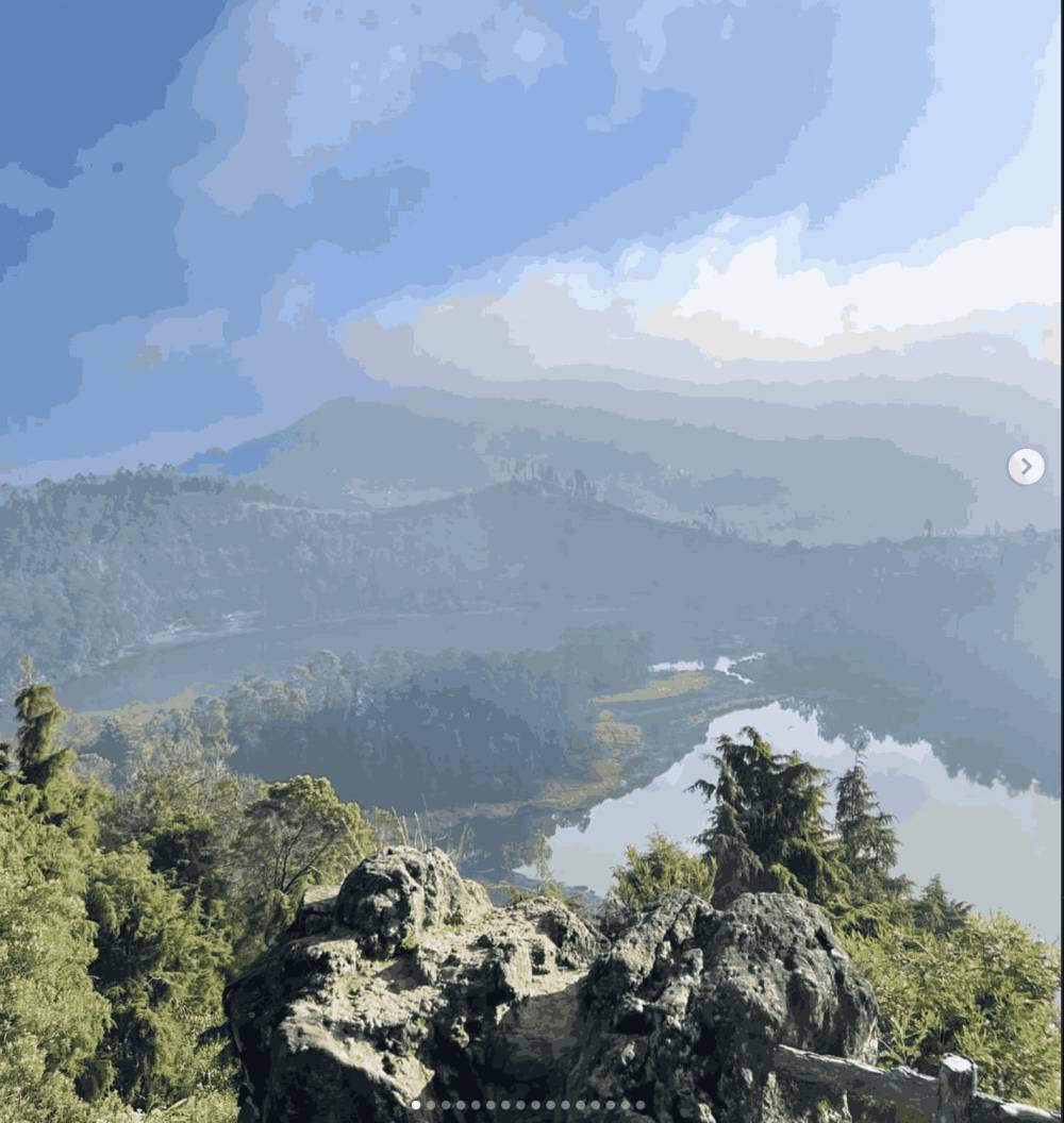 Batu Pandang Ratapan Langit (https://www.instagram.com/batupandangratapanangin/)