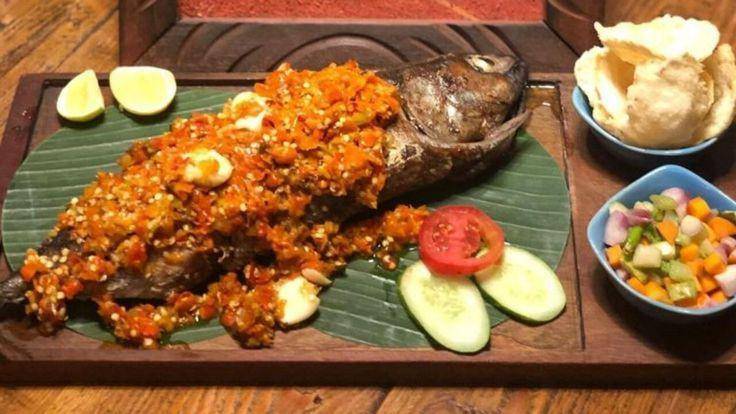 Ikan Bakar Manokwari (https://id.pinterest.com/Topwisata_info/)