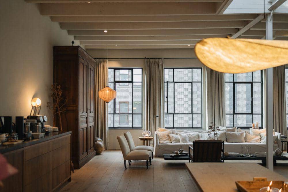 ilustrasi ruang tamu (pexels.com/Gül Işık)