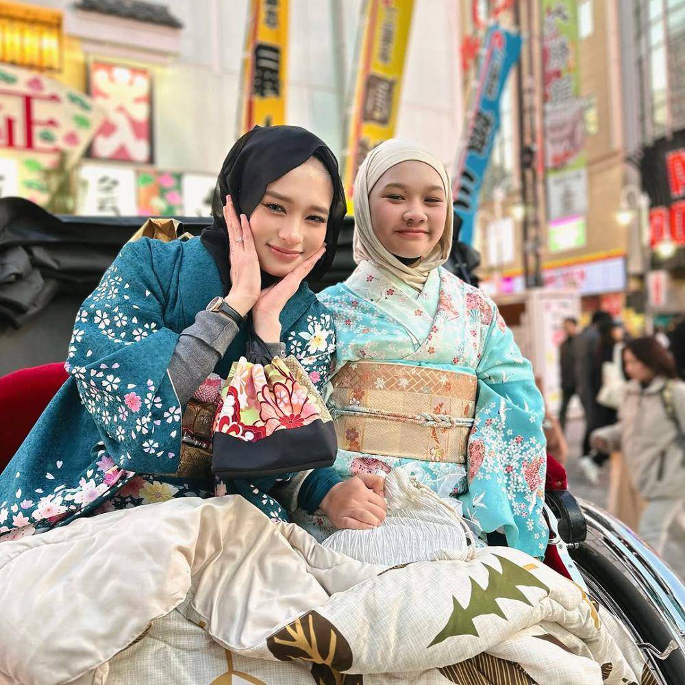 potret Inara Rusli dan buah hati (instagram.com/mommy_starla)