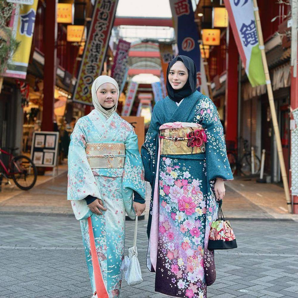 potret Inara Rusli dan buah hati (instagram.com/mommy_starla)