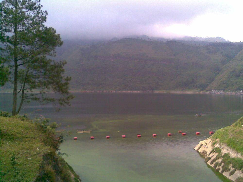 Telaga Menjer Dieng (https://id.wikipedia.org)