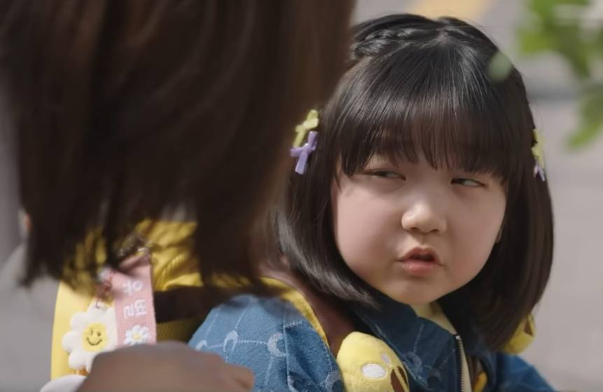 still cut drama Korea Love Scout (youtube.com/@SBSdrama.official)